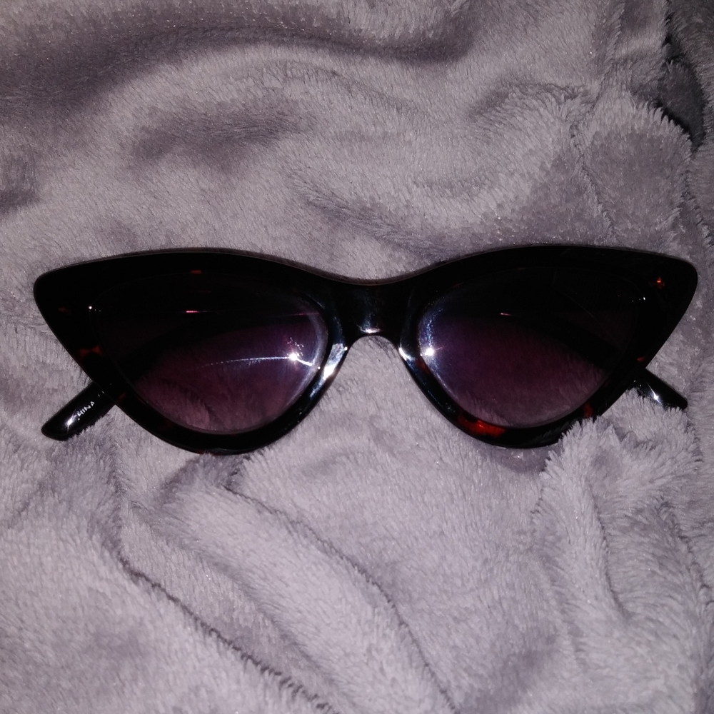 cat eye turtle shell glasses